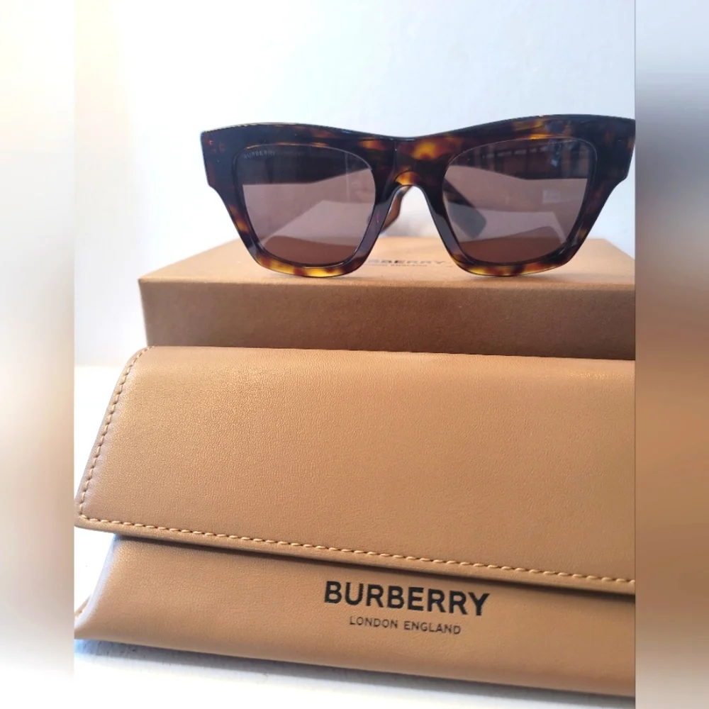 Burberry Nova Check Unisex Sunglasses